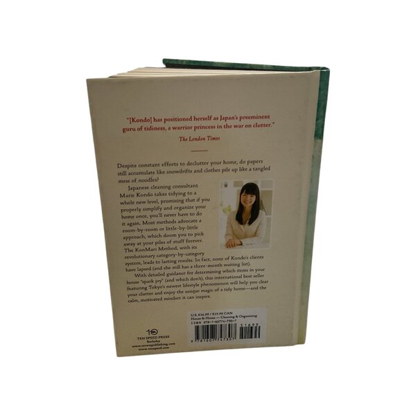 BOOK The Life Changing Magic of Tidying Up Marie Kondo Japanese Decluttering - Picture 2 of 6